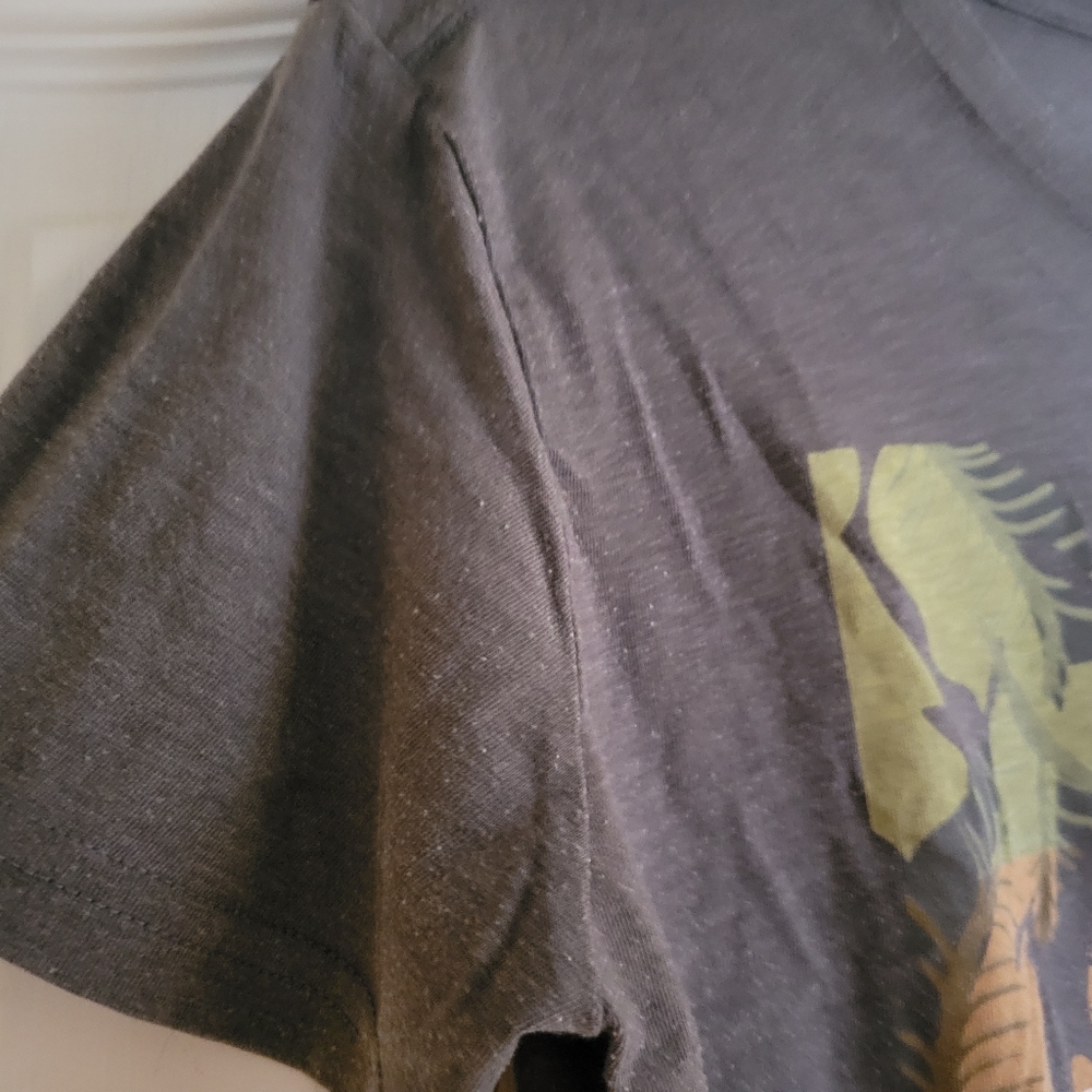 Coca-Cola T-shirt Rainbow Gray Tropical Palm Leaf Graphic Small Casual Top - Picture 2 of 2